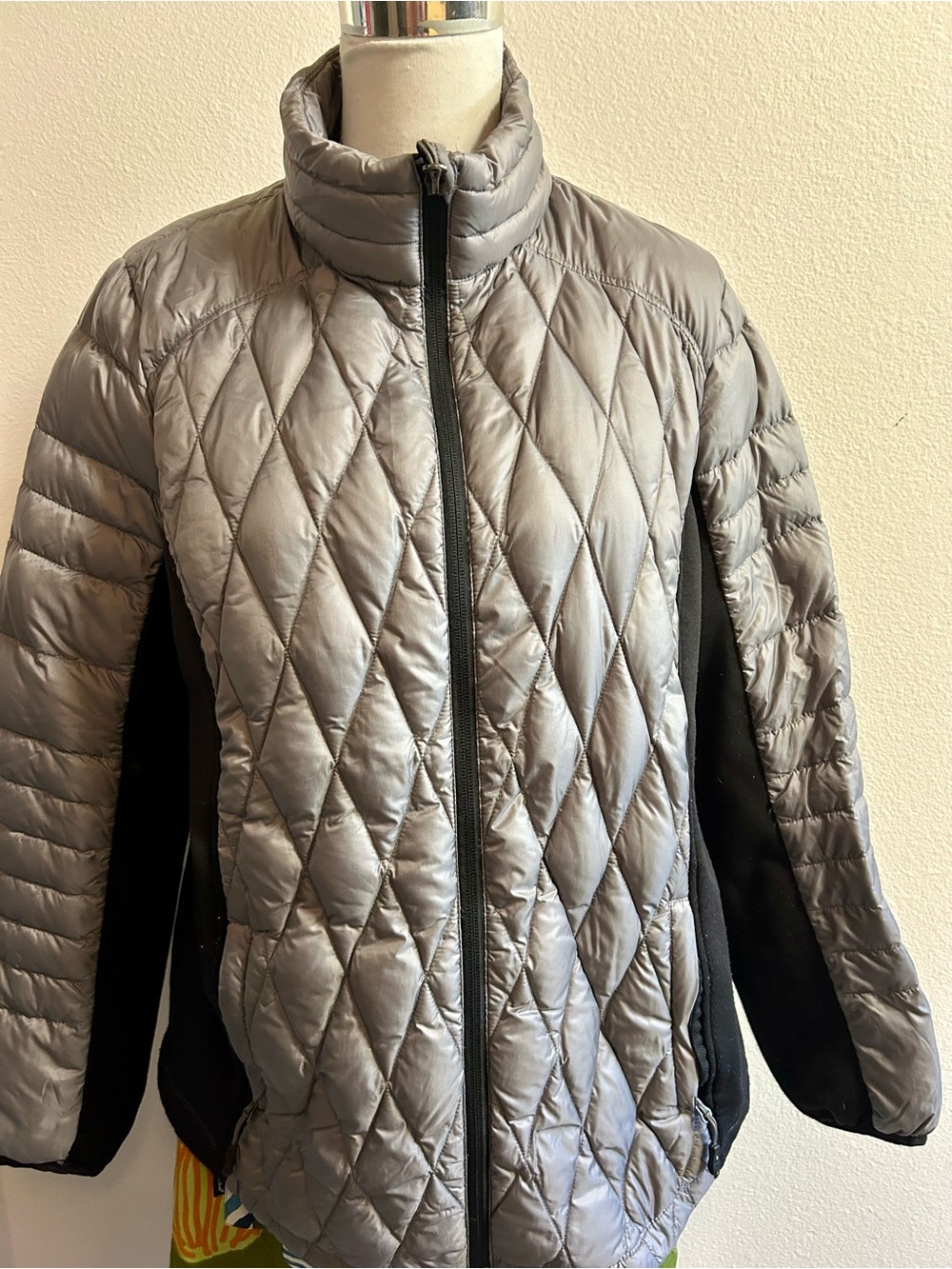 32 Degrees Quilted Silver-Gray Puffer Jacket with Black Panels